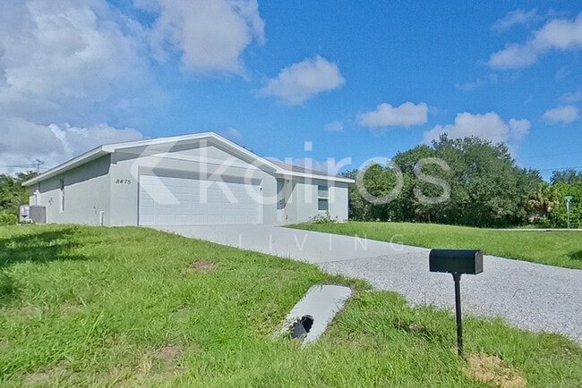 8475 W 98th Ave in Vero Beach, FL - Building Photo - Building Photo