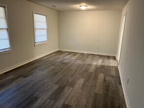 725 W Sherwood Dr in Charleston, SC - Building Photo - Building Photo