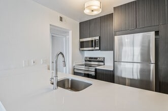 Echo Luxury Apartments in Tucson, AZ - Foto de edificio - Building Photo