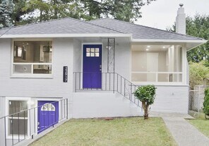 22917 76th Ave W in Edmonds, WA - Building Photo