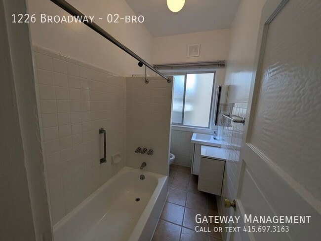 1226 Broadway in San Francisco, CA - Building Photo - Building Photo