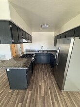 8440 E Greg Ct, Unit Apt C in Prescott Valley, AZ - Foto de edificio - Building Photo