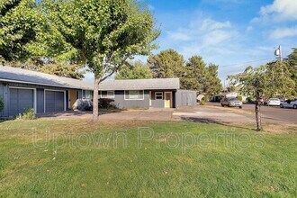 1365 SE Cedar St in Hillsboro, OR - Building Photo - Building Photo