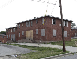 135 Lamar Ave Apartments