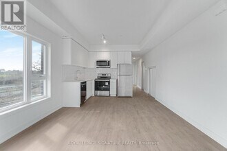 16 Melbourne Ave in St Catharines, ON - Building Photo - Building Photo