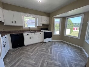 200 1/2 Easterday Dr in Shipshewana, IN - Building Photo - Building Photo