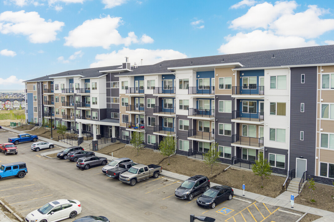 Villages at Nolan Hill in Calgary, AB - Building Photo