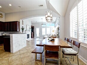 102 Aria Dr in Lakeway, TX - Building Photo - Building Photo