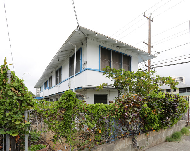 648 University Ave in Honolulu, HI - Building Photo - Building Photo