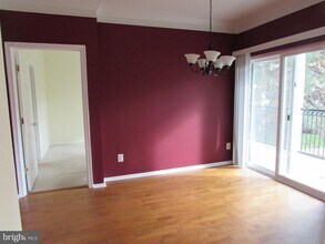 1550 Spring Gate Dr.-Unit -8206 in McLean, VA - Building Photo - Building Photo