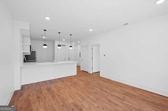 456 Flat Shoals Ave SE in Atlanta, GA - Building Photo - Building Photo