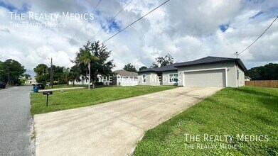 361 Fifer St SE in Palm Bay, FL - Building Photo - Building Photo