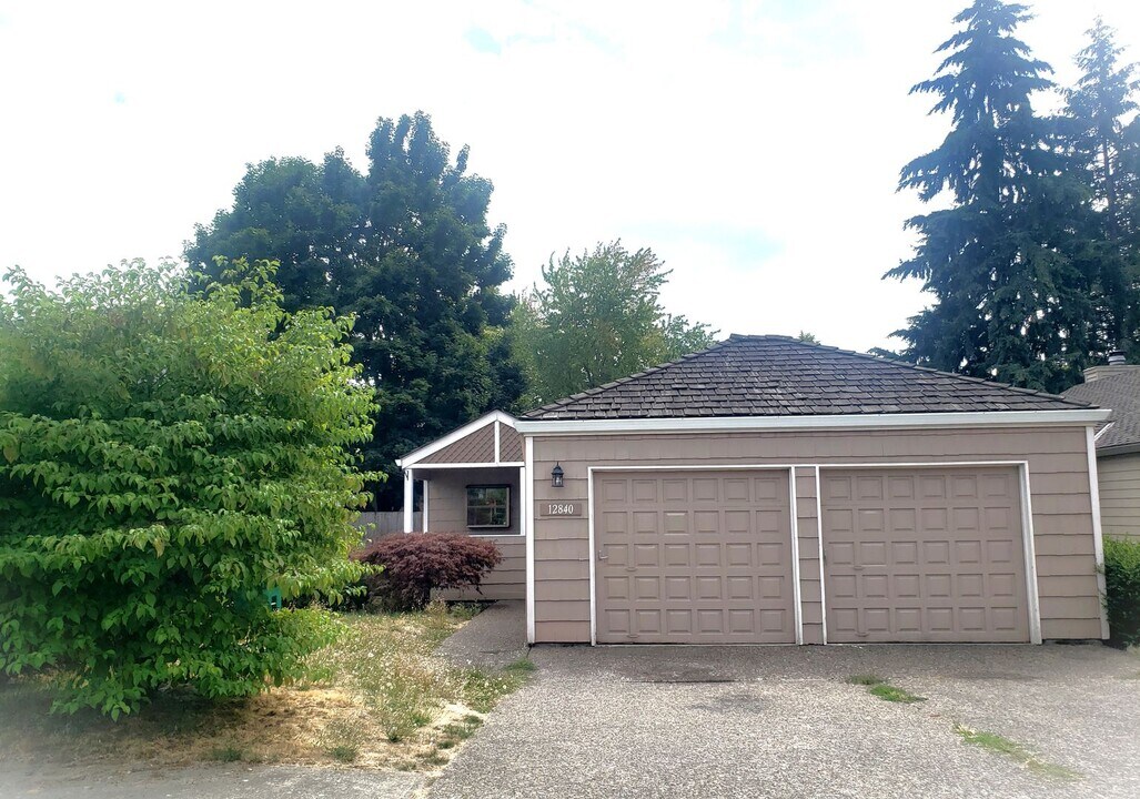 12840 SW Hawks Beard St in Tigard, OR - Building Photo