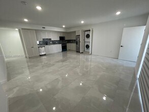 14568 SW 261st Ter in Homestead, FL - Foto de edificio - Building Photo