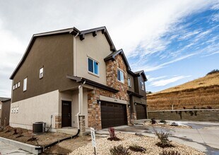 5754 Villa Lorenzo Dr in Colorado Springs, CO - Building Photo - Building Photo