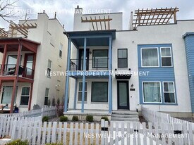 10746 S Porcini Dr in South Jordan, UT - Building Photo