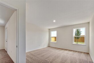 140 Allington Cir in Jarrell, TX - Building Photo - Building Photo