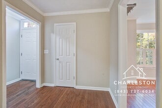 978 Governors Rd in Mount Pleasant, SC - Foto de edificio - Building Photo