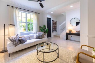 72 SE 6th Ave in Delray Beach, FL - Building Photo - Building Photo