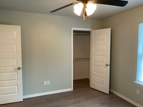 2906 S 14th St in Fort Smith, AR - Building Photo - Building Photo