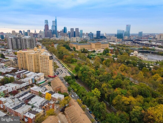 2719 Folsom St in Philadelphia, PA - Building Photo - Building Photo