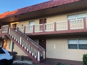 9354 SW 3rd St in Boca Raton, FL - Foto de edificio - Building Photo