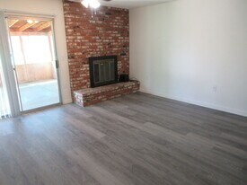 1205 W Upjohn Ave in Ridgecrest, CA - Building Photo