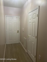 2602 Aristocrat Pl in Louisville, KY - Building Photo - Building Photo