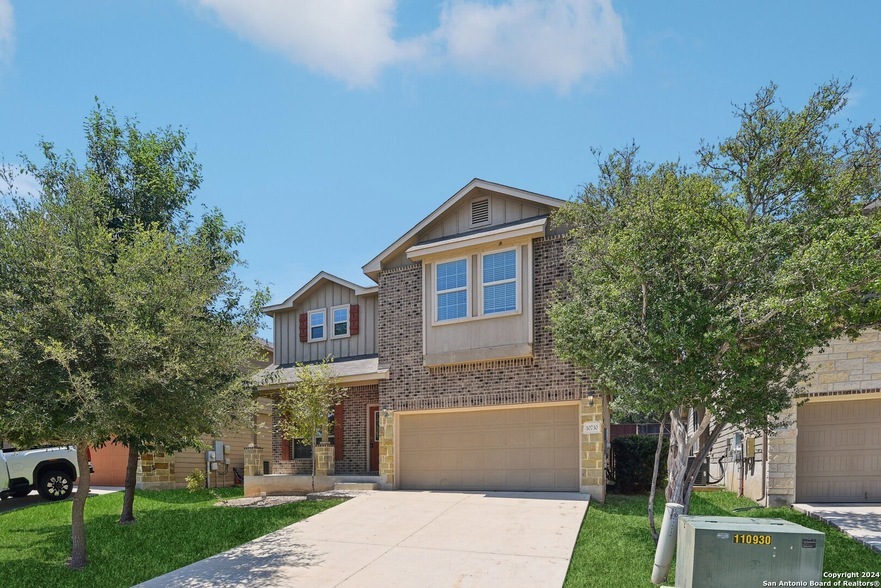 10730 Gentle Fox Bay, Unit 322 in San Antonio, TX - Building Photo