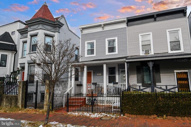 property at 737 Morton St NW