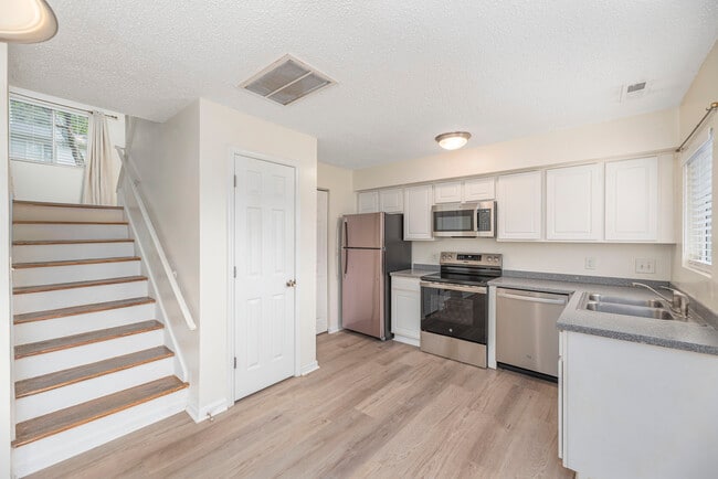 property at 41 Beri Dr