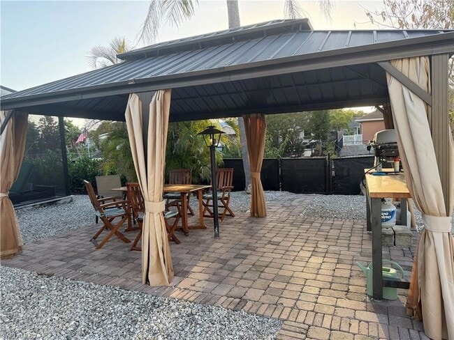 property at 27044 Williams Rd