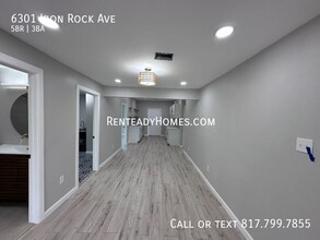 6301 Iron Rock Ave in Houston, TX - Foto de edificio - Building Photo