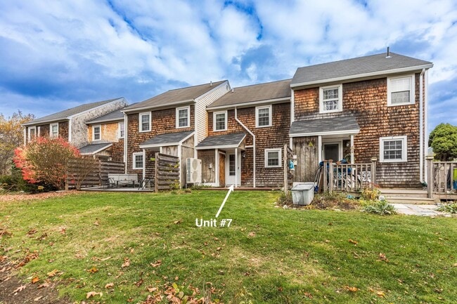 1275 Maplewood Ave in Portsmouth, NH - Building Photo - Building Photo