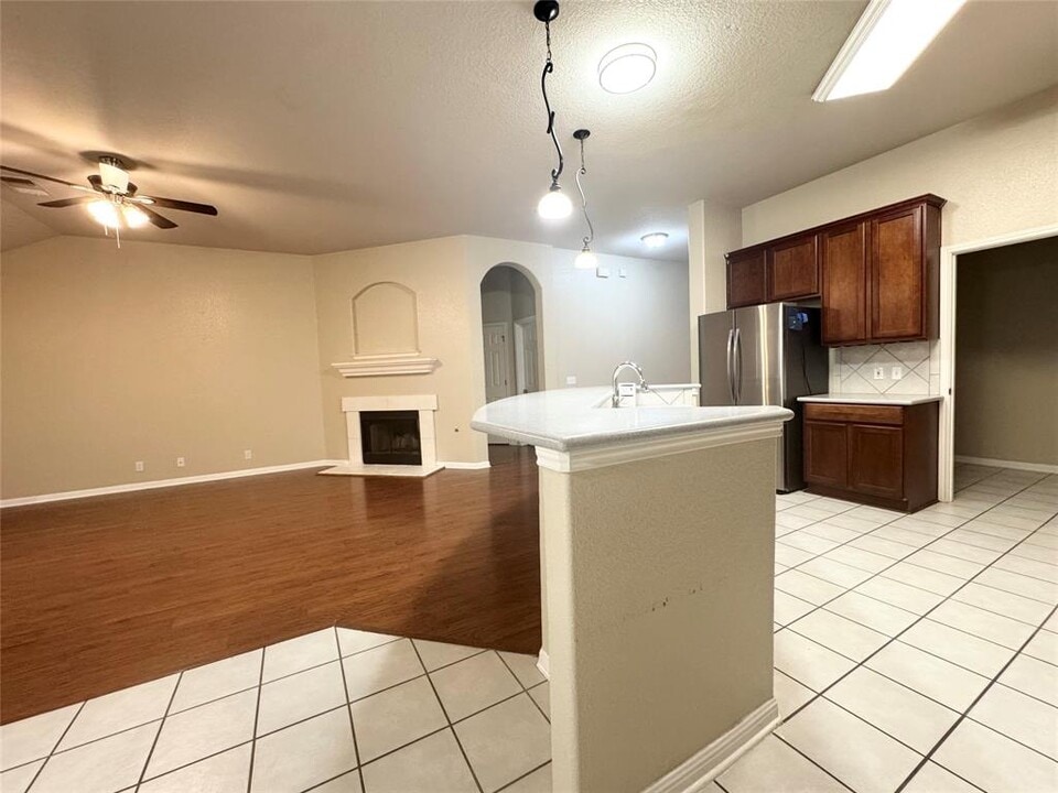 18804 Caisteal Castle Path in Pflugerville, TX - Building Photo