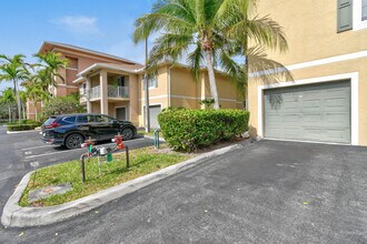 6565 Emerald Dunes Dr in West Palm Beach, FL - Building Photo - Building Photo
