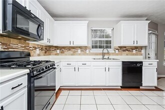 801 Winsap Dr in Stockbridge, GA - Foto de edificio - Building Photo