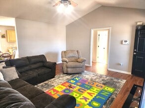 7505 Brittany Lakes Dr in Wilmington, NC - Building Photo - Building Photo