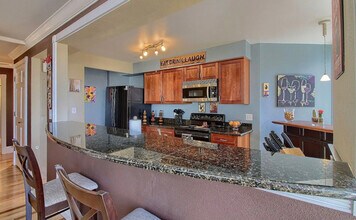 1625 Larimer St in Denver, CO - Building Photo - Building Photo