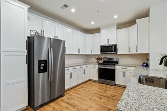 9378 Seney Ln in Owings Mills, MD - Building Photo - Building Photo