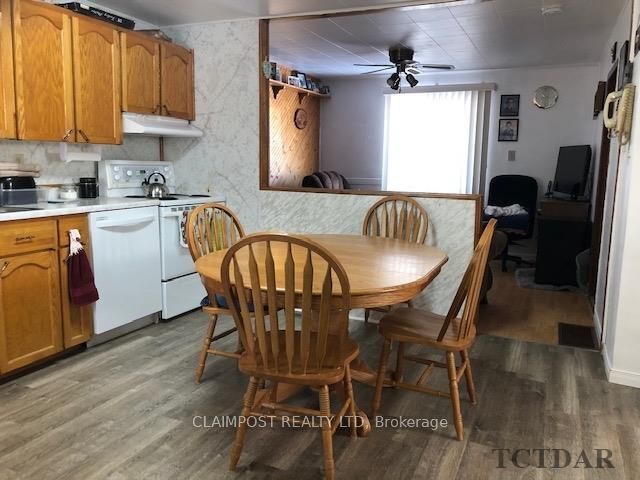 Spacious 3 Bed / 1 Bath House| $2249/month - Parking Included in Timmins, ON - Building Photo - Building Photo