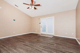 2628 Lullwater Ln in Indianapolis, IN - Building Photo - Building Photo