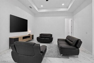 2513 69th St W in Lehigh Acres, FL - Building Photo - Building Photo