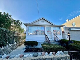 11-26-26 126th St in Queens, NY - Building Photo