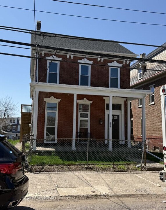 436 South St in Pottstown, PA - Building Photo
