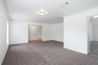 6200 Trail Lake Dr in Fort Worth, TX - Building Photo - Building Photo