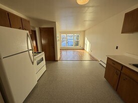 185 McSweeney Ave in Moncton, NB - Building Photo