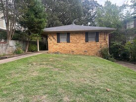 607 Ridgeway Dr in Little Rock, AR - Building Photo