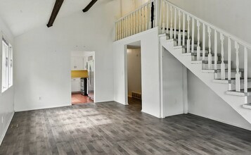6527 Lafayette Ave in Omaha, NE - Building Photo - Building Photo
