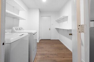 100 Nicole Cove in Round Rock, TX - Building Photo - Building Photo